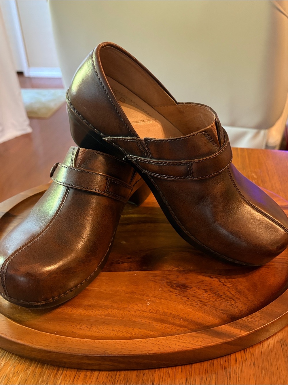 Dansko Brown Leather EU 38 solstice Clog 7.5-8